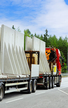 precast transported on truck